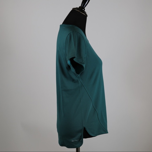 Nike AeroReact Women's Running Top - Picture 3 of 7